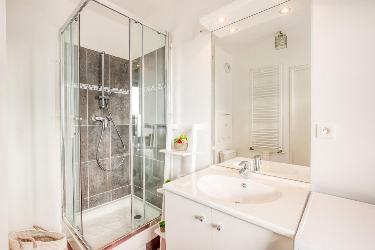 Apartment J-mo - - Magnifique Vue Sur Le Chateau Chessy (Seine-et-Marne)